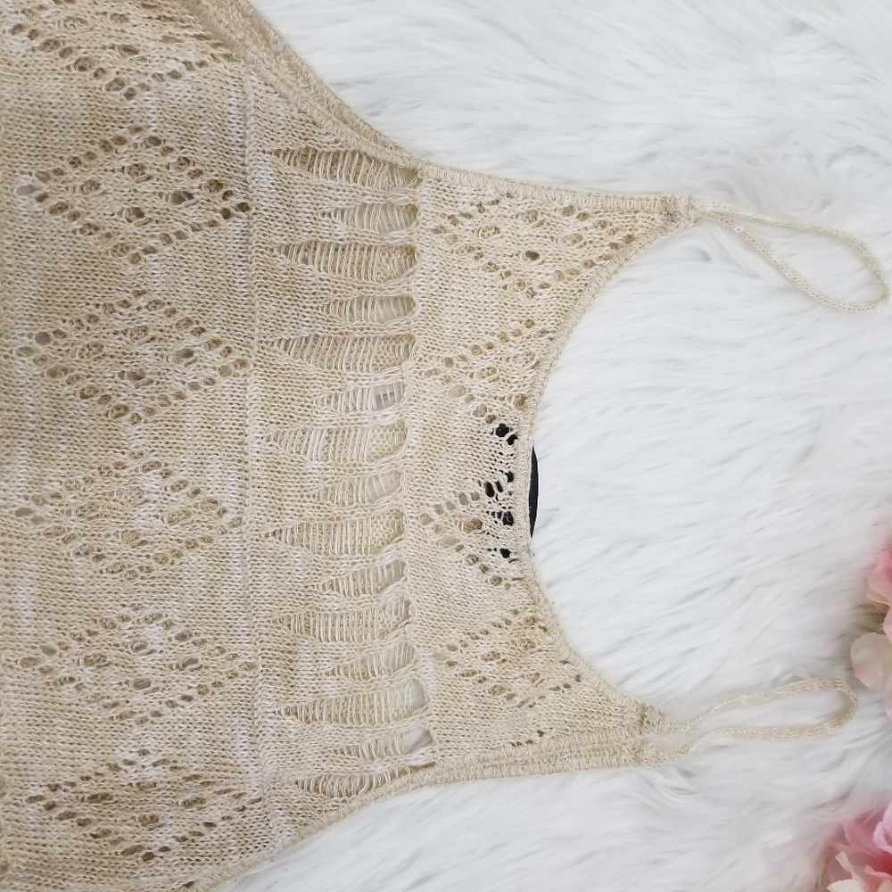 Embroidered Sleeveless Blouse, Cream Color Size M. - Picture 2 of 10